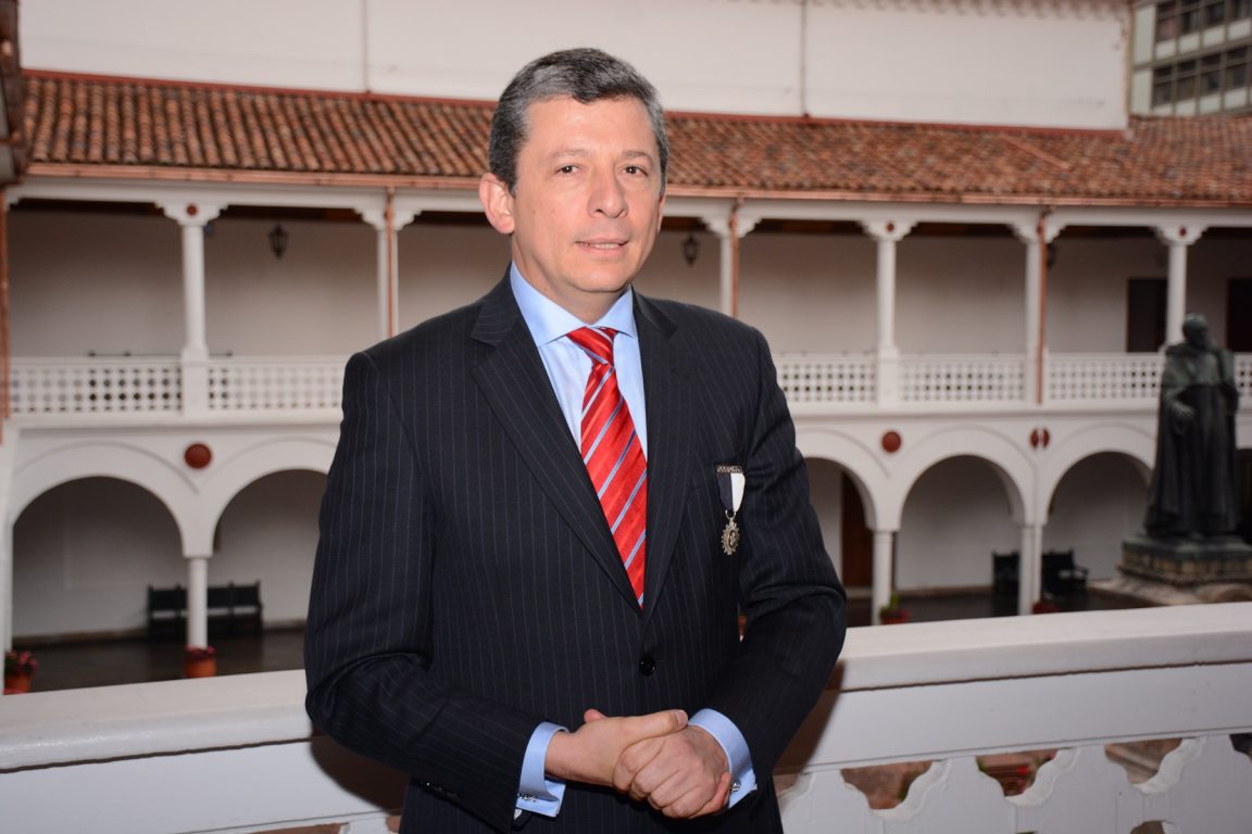 Alejandro Cheyne - Académico - Universidad del Rosario